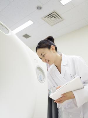 インプラント専門医がいる歯科医院