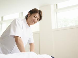 歯科インプラント治療の痛みを最小限に!家庭や仕事に合わせた柔軟な診療時間で安心して通える歯医者を徹底比較